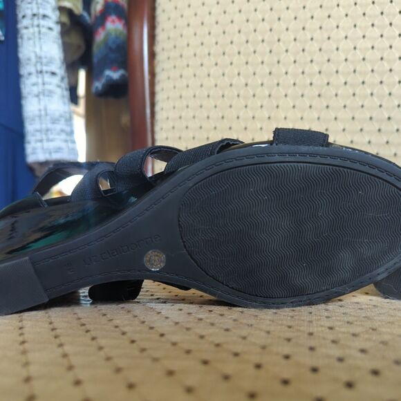 Liz Claiborne  9M "Nest" Strappy Black Patent Leather Wedge Strappy Heel 2.75" - Picture 5 of 10